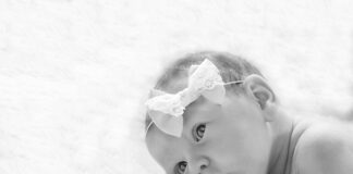 Czy niemowlak potrzebuję zabawek?