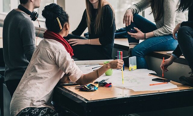 Jak powinno mówić 3 letnie dziecko? Jak powinno mówić 3 letnie dziecko?