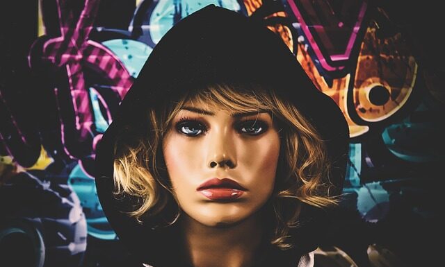 Jaka lalka na roczek dla dziewczynki?