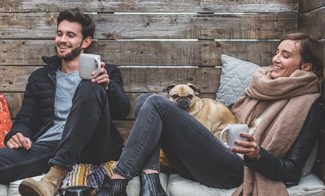 Kto jest właścicielem YES?