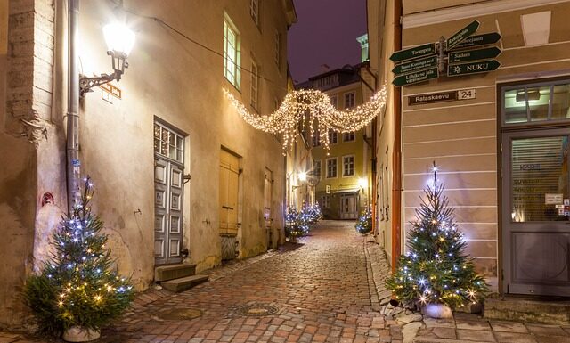 Z czego zrobić choinka do szkoły?