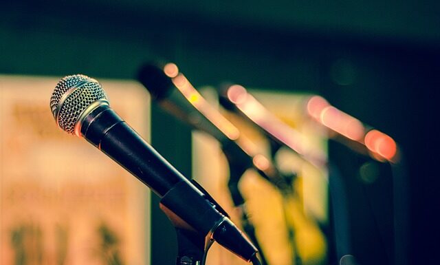 Jak się niesie glos w bloku?