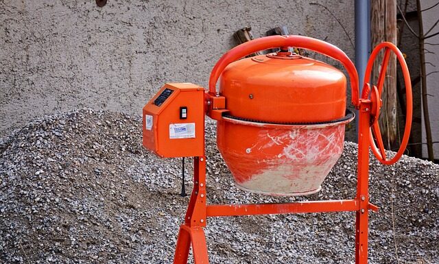 Ile prądu ciągnie betoniarka?