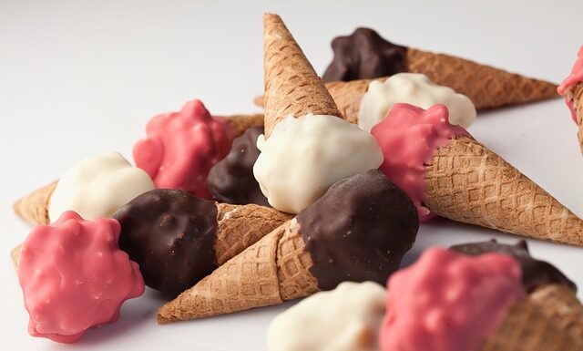 Kiedy dziecko powinno zacząć pić z kubka?