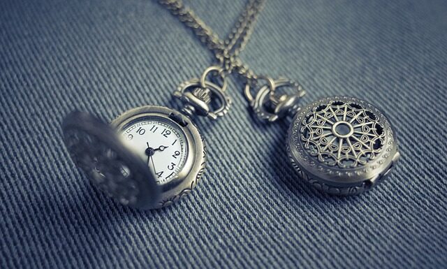 Z czego składa się naszyjnik?